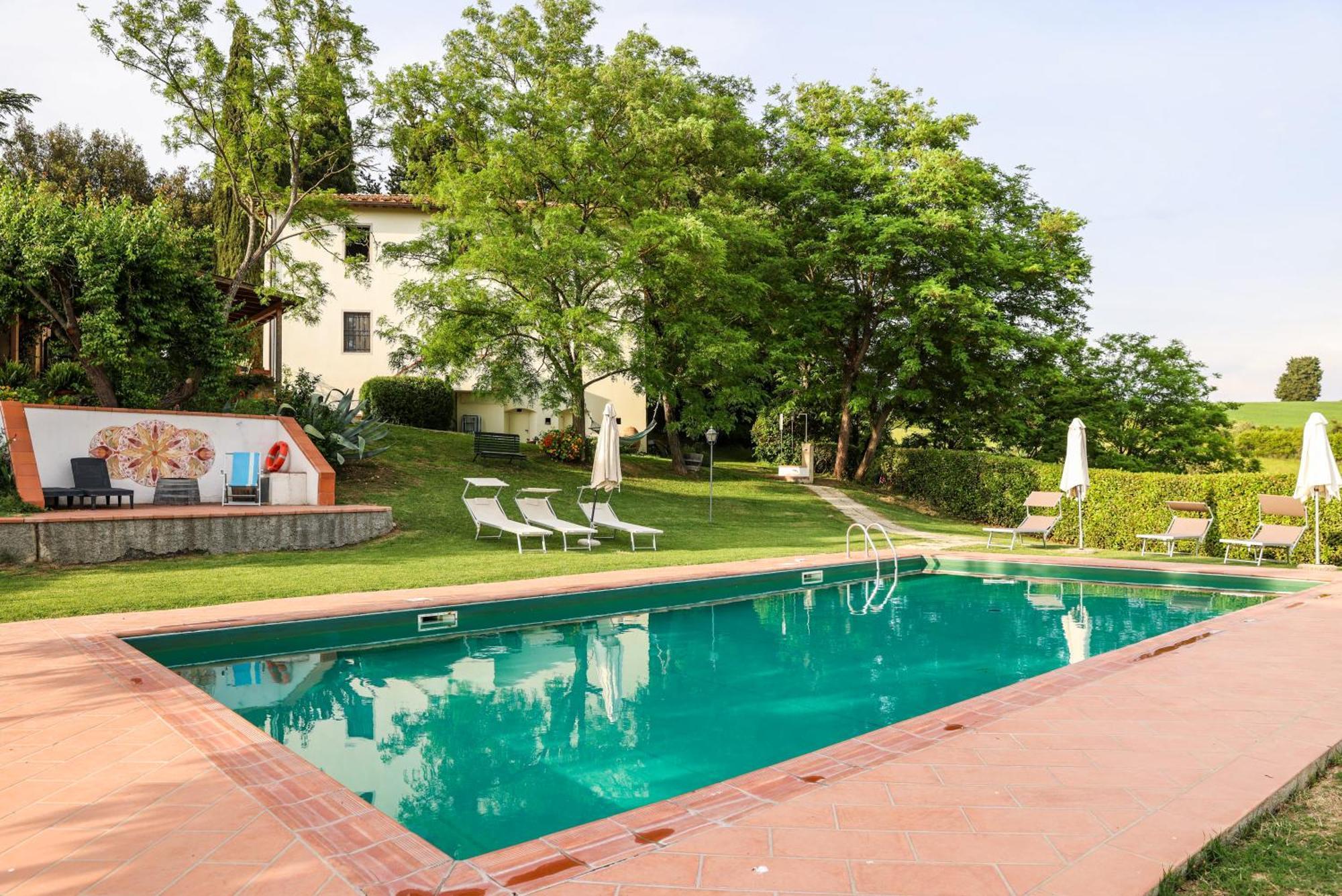 Bio-agriturismo La Ginestra Farm stay